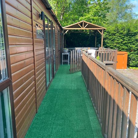 Troutbeck Hot Tub Lodge 4 Уиндермир Экстерьер фото
